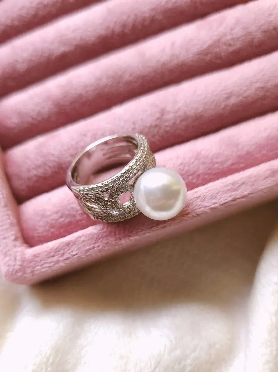 Pearl empress ring