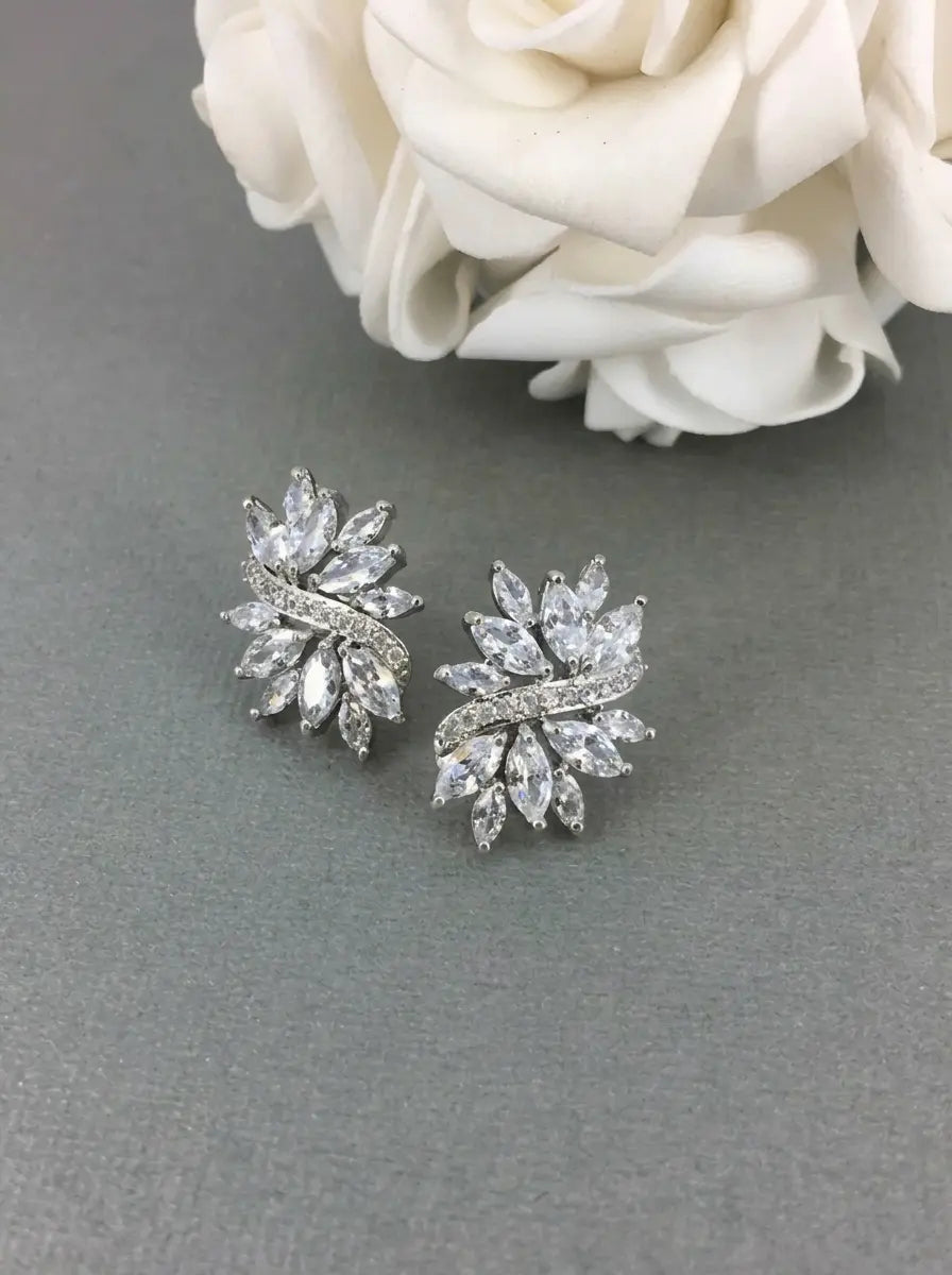 Clustrous spark studs