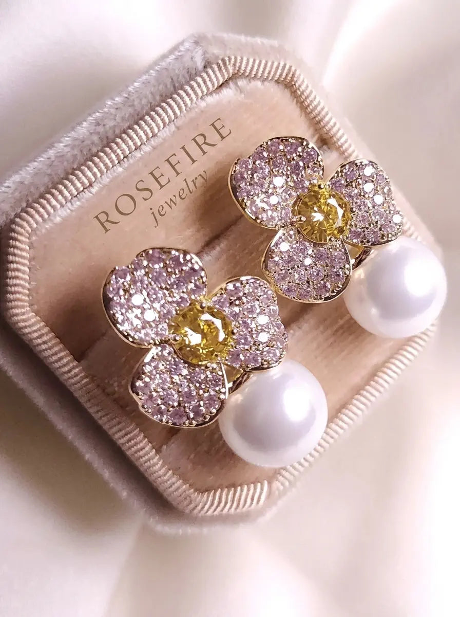 Daisy Luxe Pearl Studs