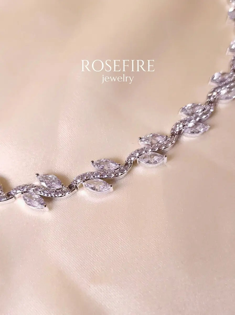 Leaf Zirconia Braclet