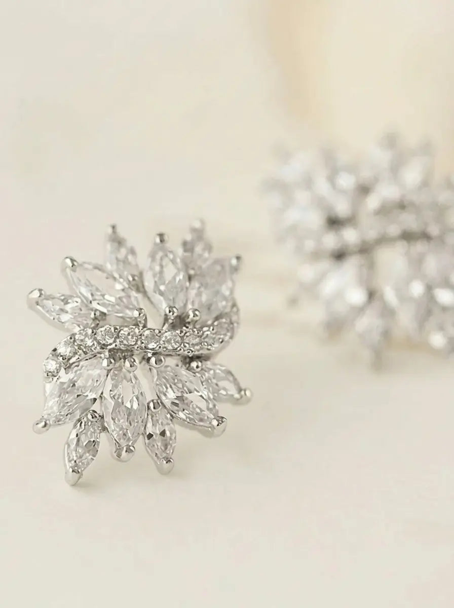 Clustrous Spark Studs